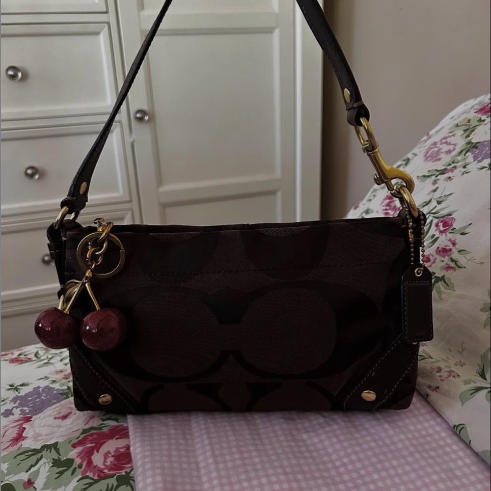 ISOOOO!!!Coach Brown Signature Shoulder Bag with Cherry Charm - Picture 5 of 6